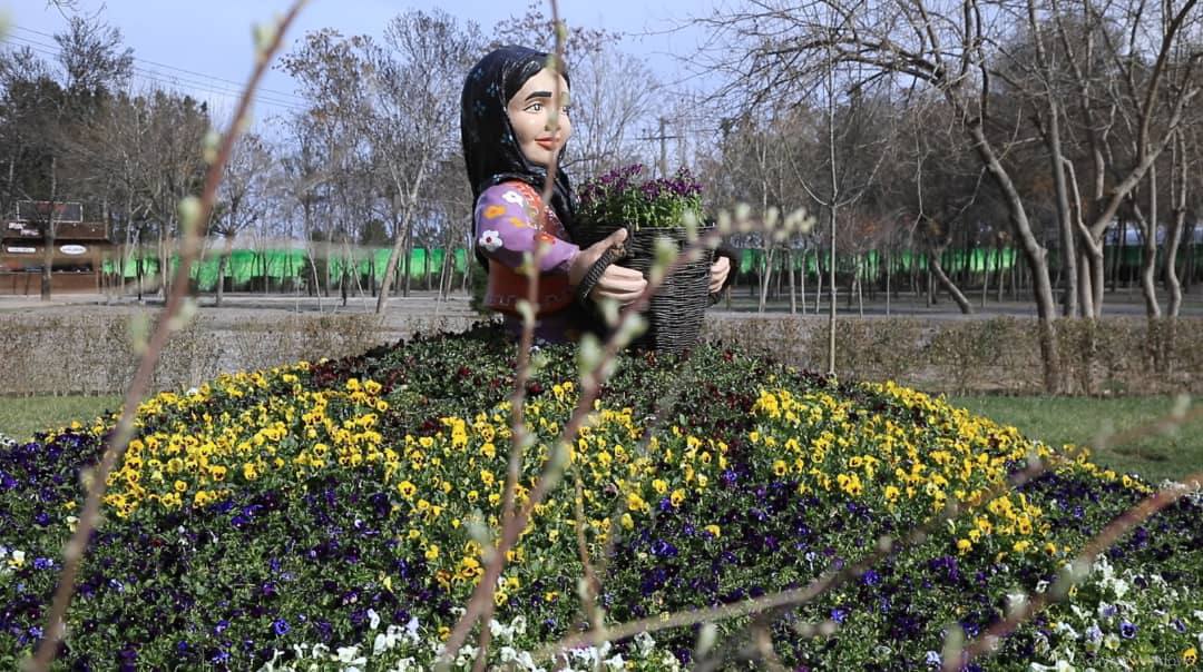 کاشت گل&zwnj;های استقبال از بهار ۱۴۰۰ در مشهد