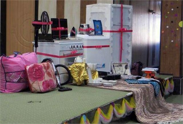 اهداء جهیزیه به ۴۰ زوج در بستک
