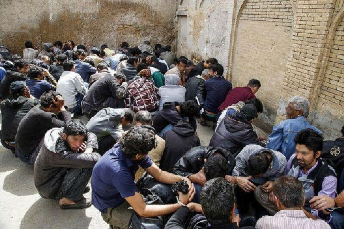 پاکسازی معتادان متجاهر در منطقه ۱۲ پایتخت پاکسازی معتادان متجاهر در منطقه ۱۲ پایتخت