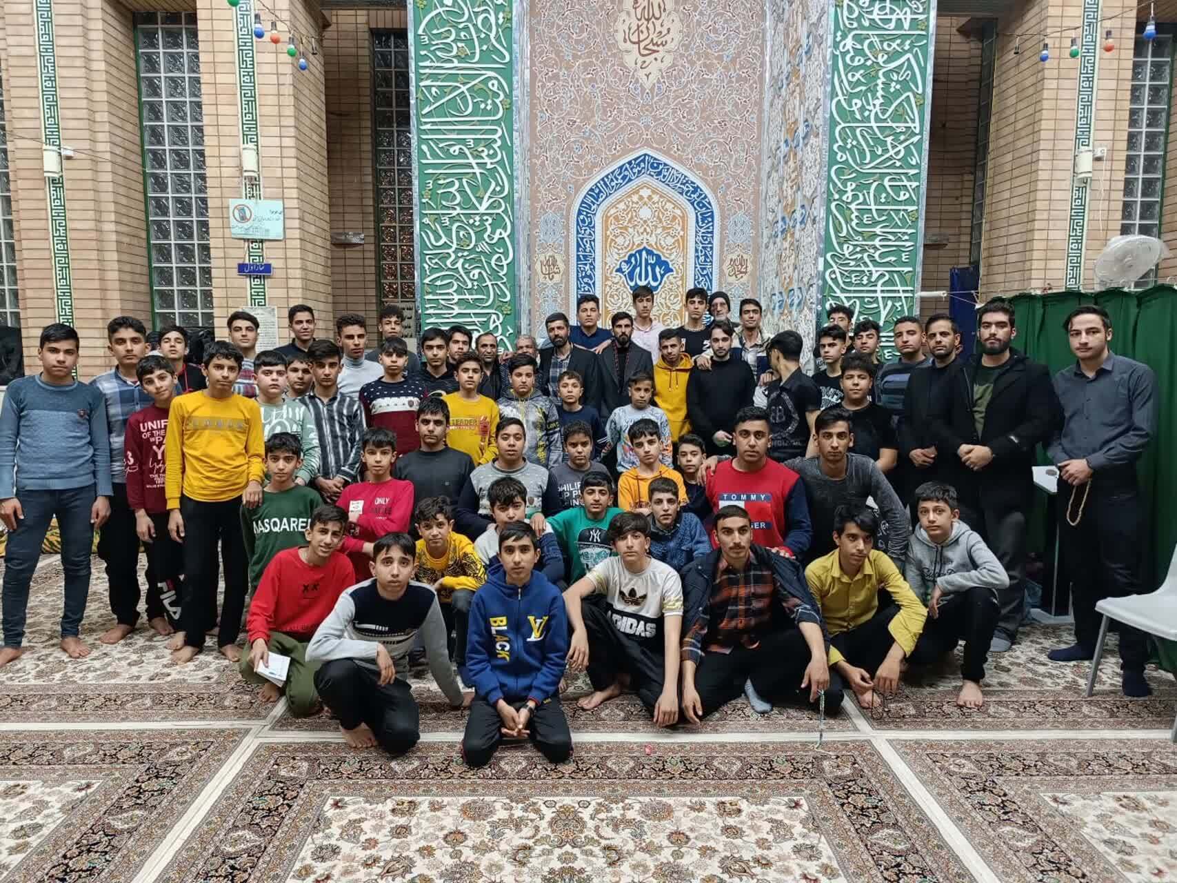 مراسم معنوی اعتکاف در هرند اصفهان
