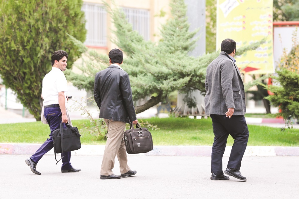 معطلی ۳ ساله هزار استاد برای کد استخدامی
