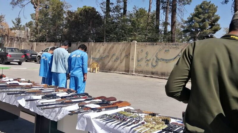 شبکه سرقت مسلحانه اتباع خارجی در کمند پلیس کرمان شبکه سرقت مسلحانه اتباع خارجی در کمند پلیس کرمان