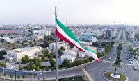پرچم ایران، نماد اتحاد، اعتبار و اقتدار ملتی انقلابی  + فیلم