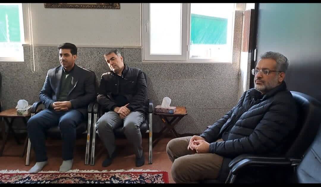 اعلام بیعت مدیرکل و معاونان شبکه اترک با رهبر معظم انقلاب اسلامی