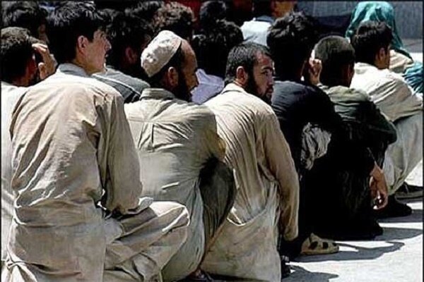 جمع آوری ۱۷۲ نفر اتباع بیگانه غیر مجاز در زهک جمع آوری ۱۷۲ نفر اتباع بیگانه غیر مجاز در زهک