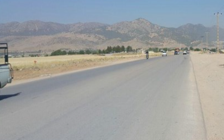 جای خالی تابلو راهنمایی در مسیر آزادراه اصفهان _ شیراز