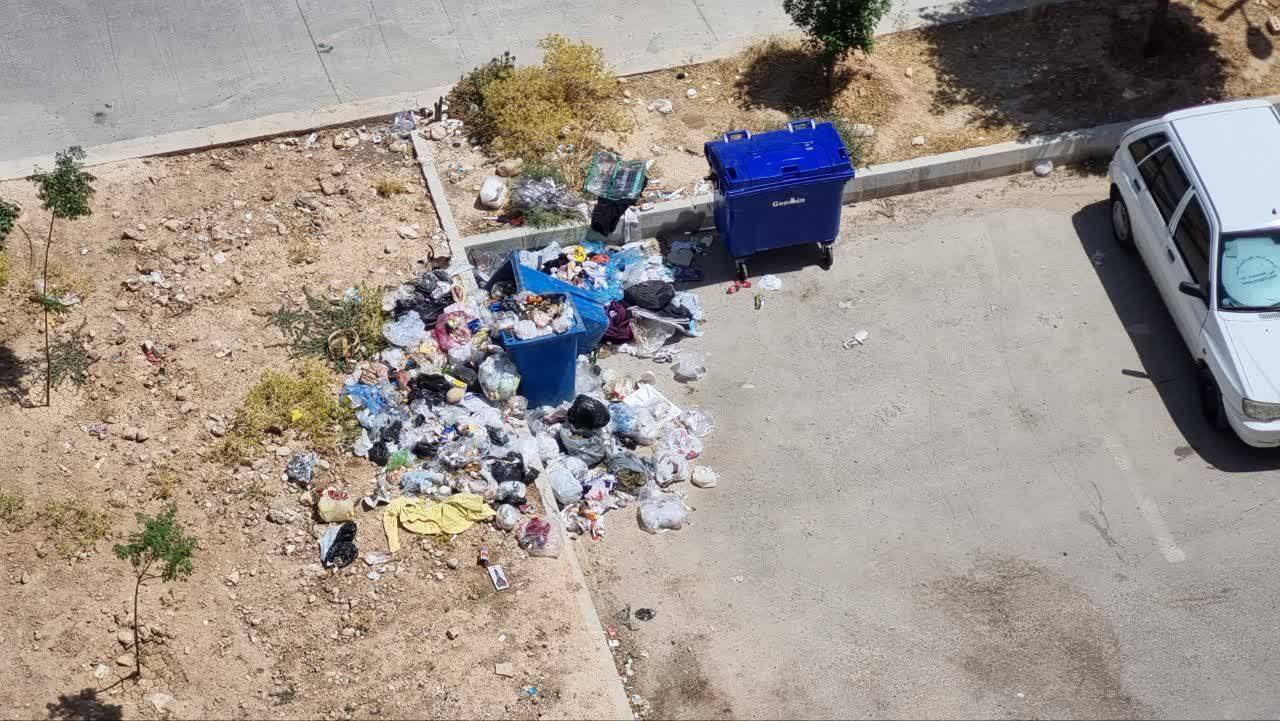 وضعیت نابسامان خدمات شهری در شهرک نشاط سلطانآباد وضعیت نابسامان خدمات شهری در شهرک نشاط سلطانآباد