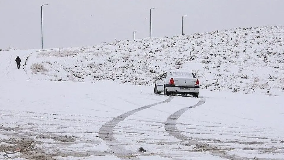 ارتفاع برف در روستای آبچور بجنورد به ۱۸ سامتیمتر رسید