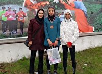 بانوی همدانی صاحب نشان برنز دو صحرانوردی قهرمانی نوجوانان کشور