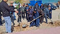 کاشت نهال در چهارمحال و بختیاری به یاد رهبر شهید