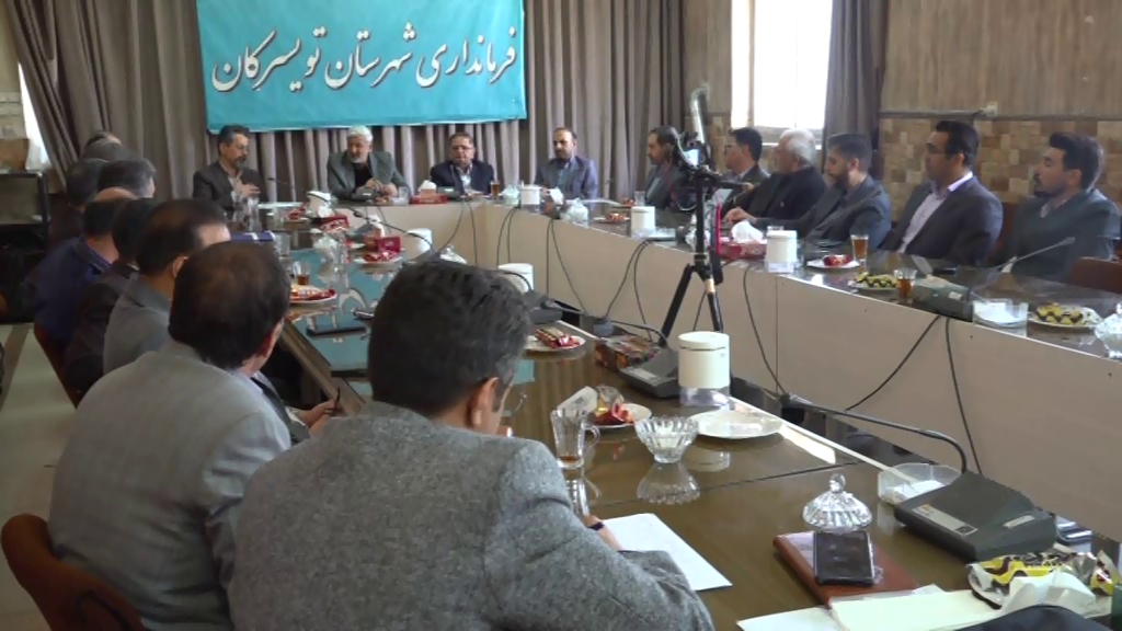 تسریع در روند اجرایی تکمیل محور تویسرکان _ کنگاور تسریع در روند اجرایی تکمیل محور تویسرکان _ کنگاور