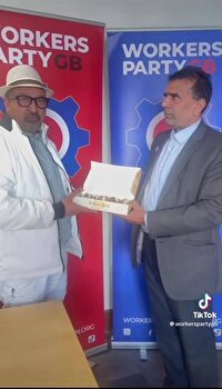 خشم صهیونیست ها از پخش شیرینی پیروزی ایران در دفتر یکی از احزاب انگلیس