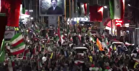 تجمع مردم در قرار شبانه حمایت از رهبر معظم انقلاب
