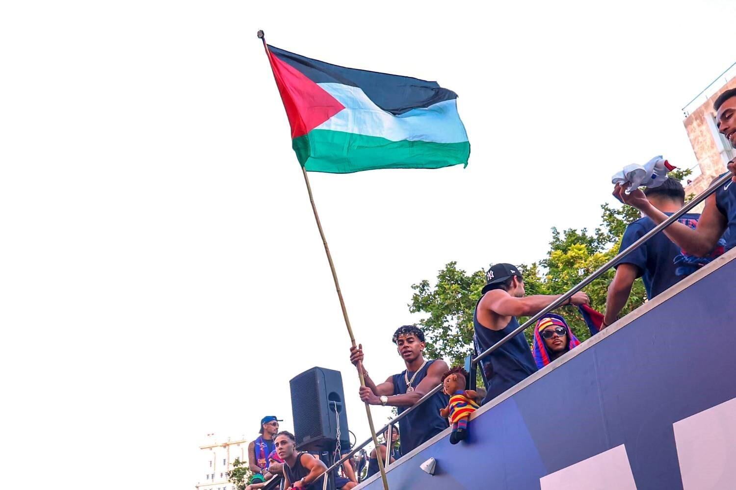 حمایت نخست وزیر اسپانیا از همبستگی یامال با فلسطین حمایت نخست وزیر اسپانیا از همبستگی یامال با فلسطین