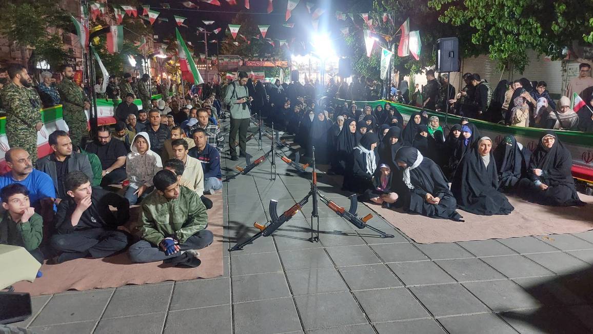 آموزش نظامی به داوطلبان پویش جان‌فدا