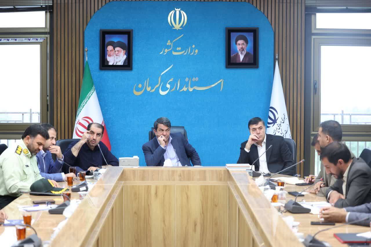 افزایش کارت جایگاهها برای کاهش صف بنزین افزایش کارت جایگاهها برای کاهش صف بنزین
