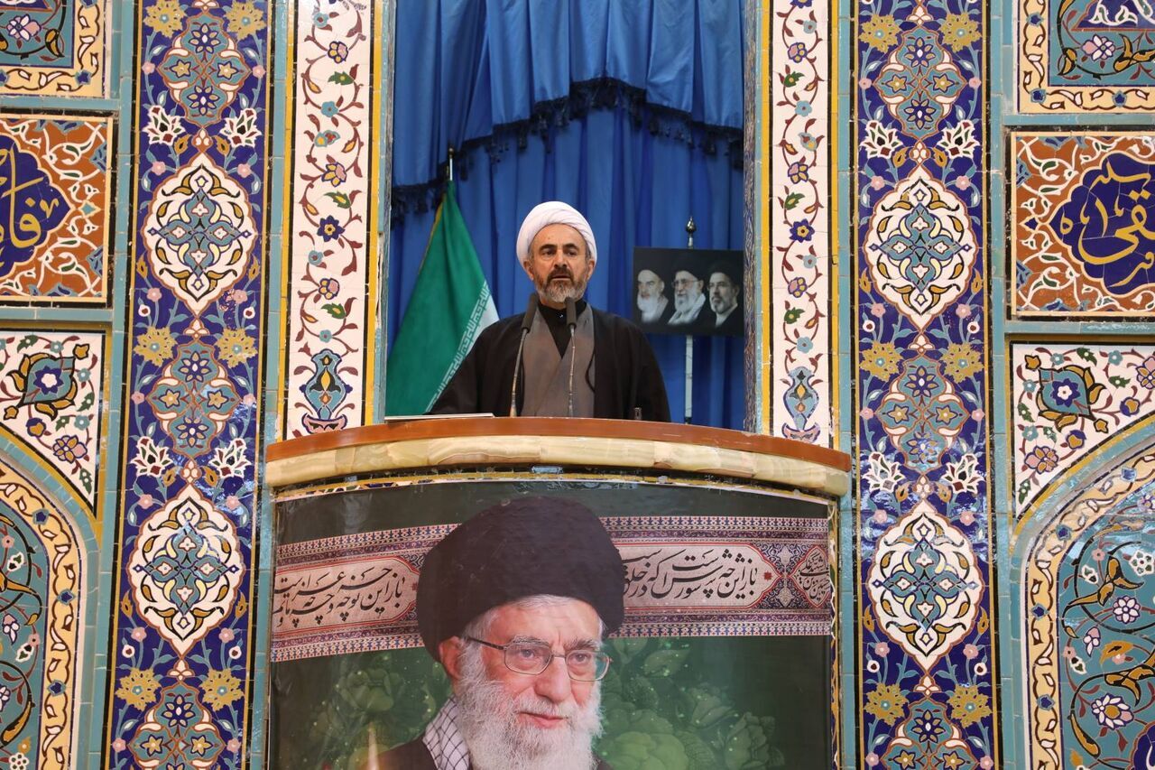 نتیجه بازی کردن با دُم شیر، افتادن در باتلاقِ استیصال است