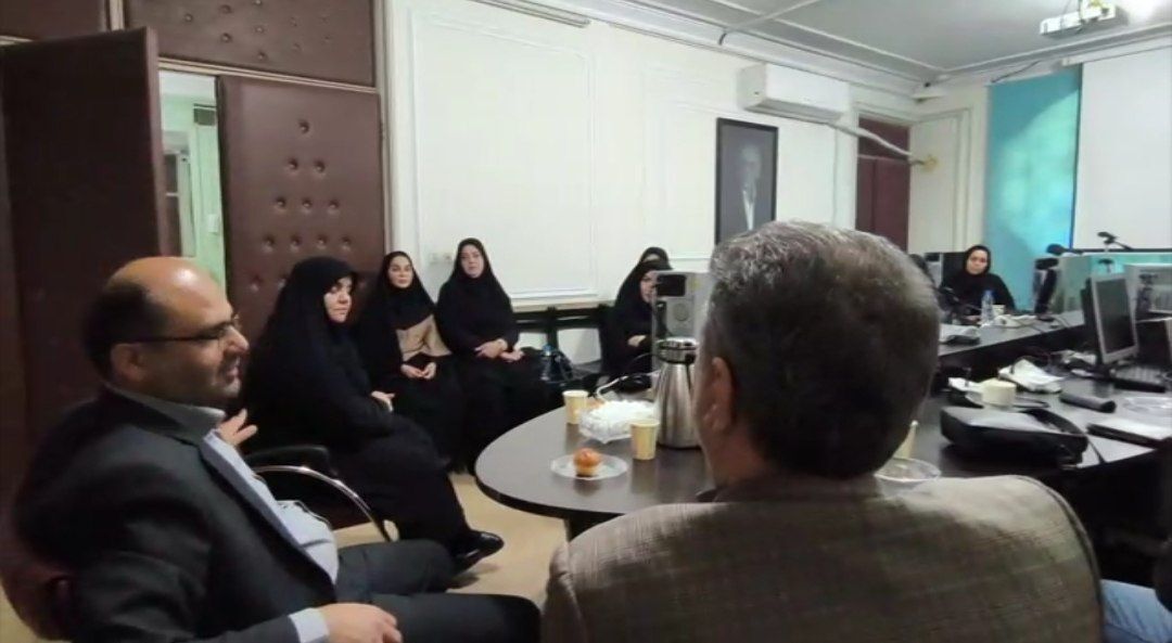 حضور مدیرکل صداوسیمای استان ایلام در جمع اهالی رادیو