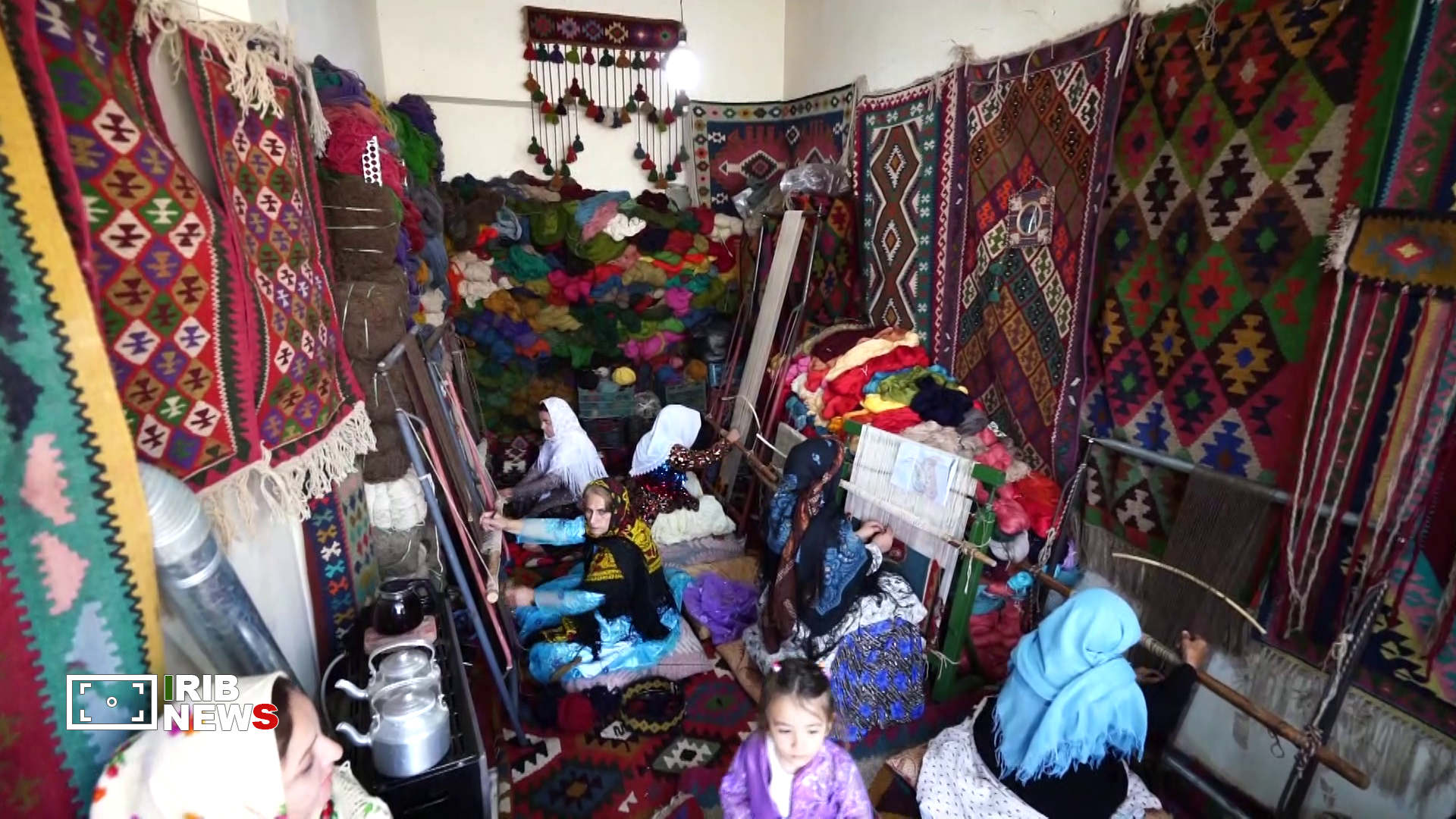 معرفی ۴۵۰ هنرمند صنایع دستی نمین برای دریافت تسهیلات
