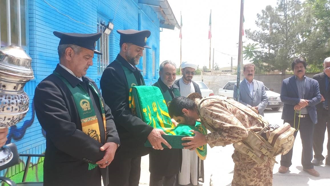 برگزاری آیین معنوی پرچم در پناه خورشید درصالح آباد