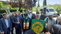 کارکنان شبکه دنا میزبان پرچم حرم رضوی