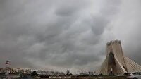 آسمان ابری همراه با وزش باد در تهران