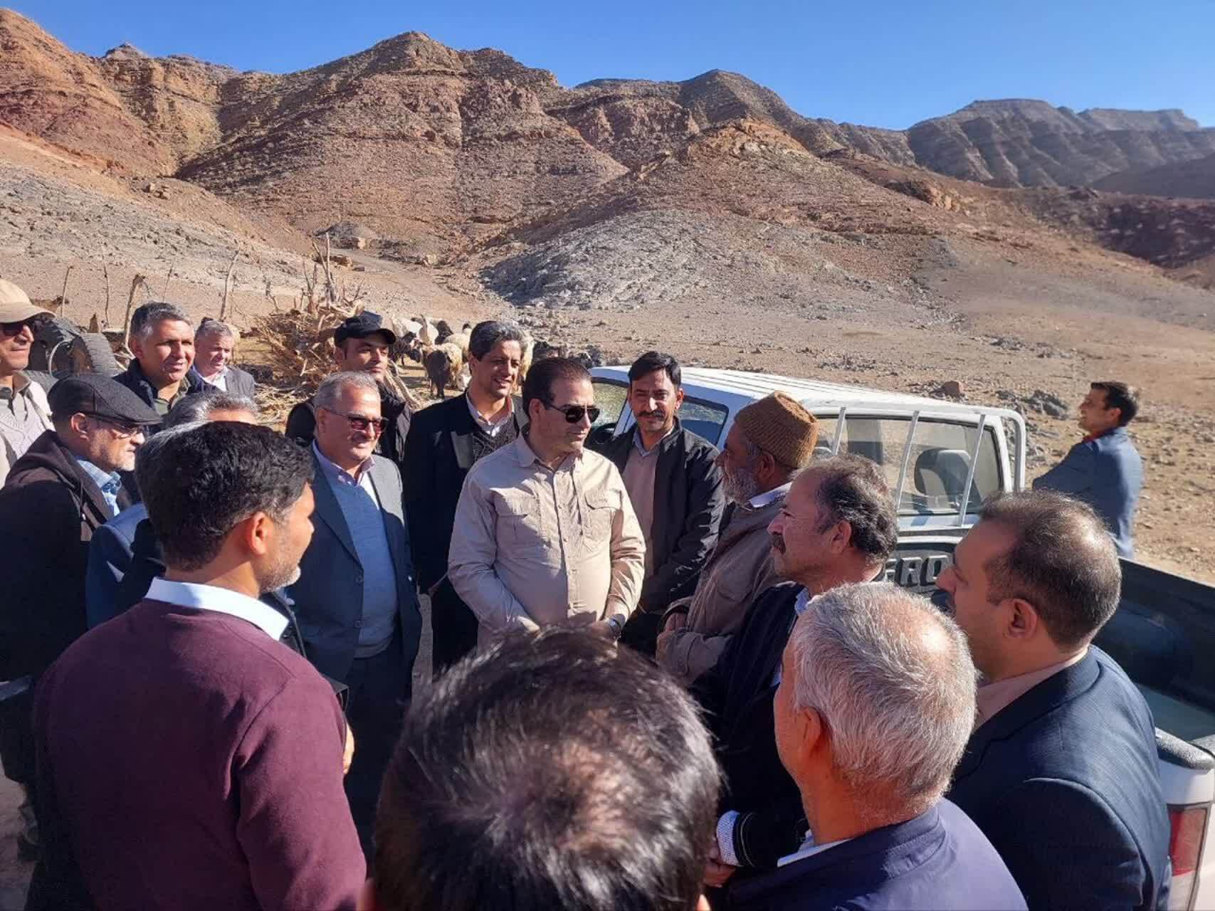 آغاز عملیات تسطیح مسیر‌های عشایری شهرستان طبس