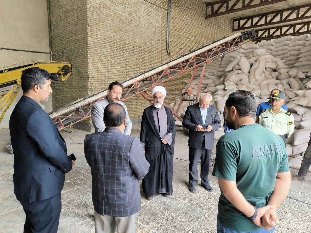 نظارت و سرکشی از کارخانجات آرد مشهد در محور تپه سلام نظارت و سرکشی از کارخانجات آرد مشهد در محور تپه سلام