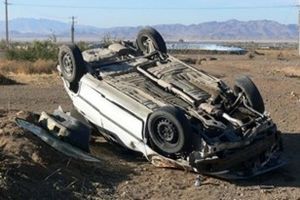واژگونی خودرو پژو پارس در محور بندرعباس به حاجیآباد واژگونی خودرو پژو پارس در محور بندرعباس به حاجیآباد