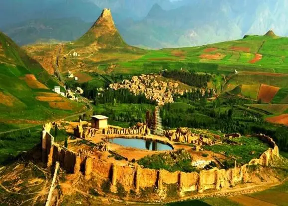 ۵۴ طرح سرمایه‌گذاری حوزه گردشگری آذربایجان غربی در دست اجراست