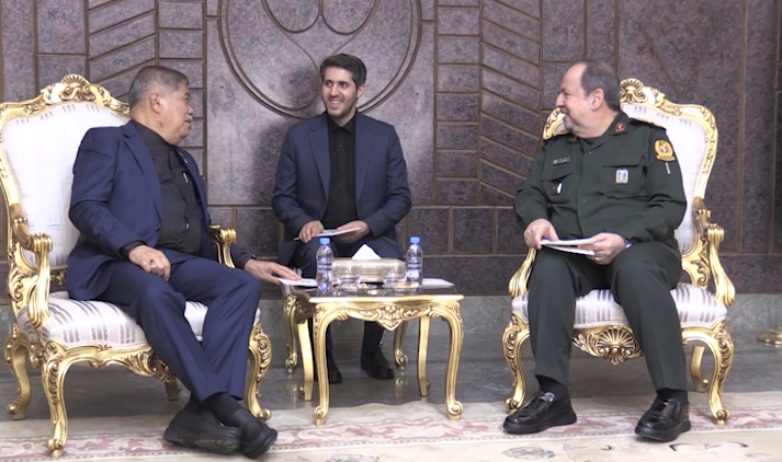 شما ایرانی‌ها پرچم اسلام را برافراشته نگه داشتید