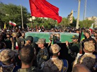 تشییع پیکر مطهر شهید مدافع وطن سروان خزیمی در شهر بندر امام خمینی