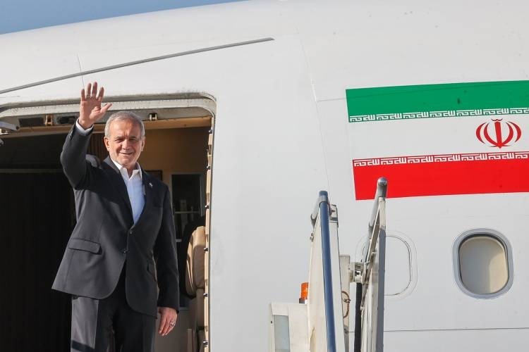پزشکیان عازم اسلامآباد شد پزشکیان عازم اسلامآباد شد