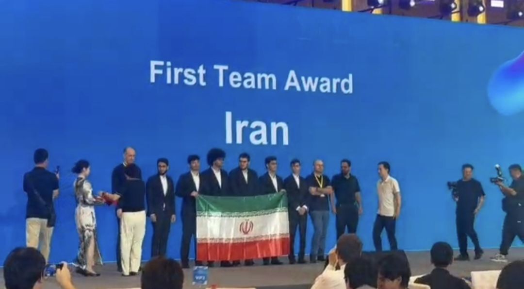درخشش فرزند دنا در المپیاد ریاضی چین