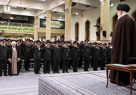 **اقتدار و رحمت؛ دو بال پلیس اسلامی از منظر رهبر شهید