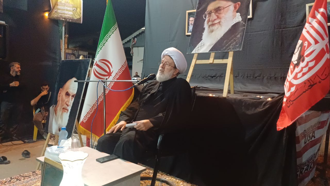 مراسم گرامیداشت قائد شهید امت در سنگر