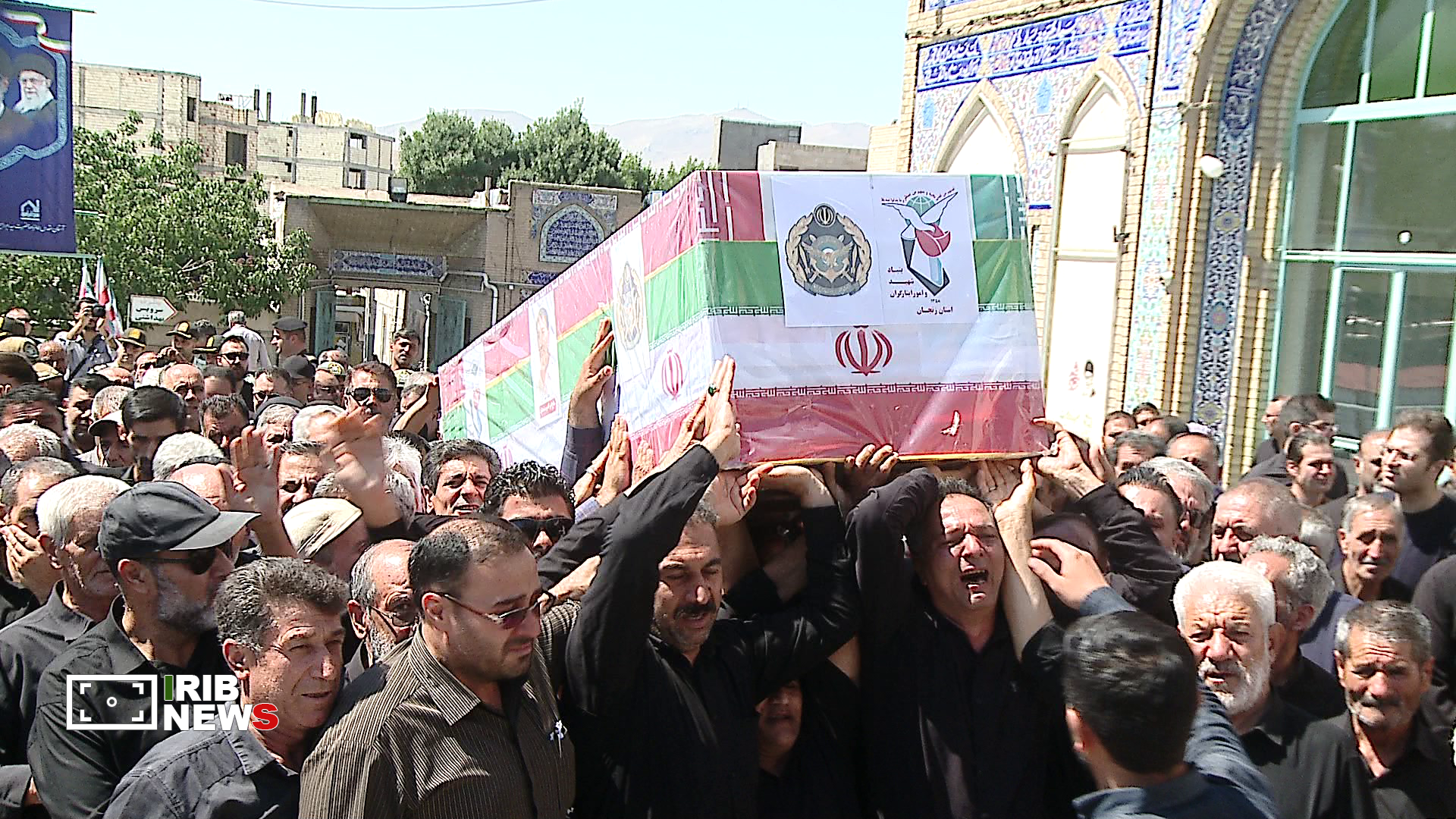 تشییع پیکر مطهر جانباز شهید در زنجان تشییع پیکر مطهر جانباز شهید در زنجان