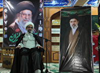 قائد شهید امت پرچمدار آزادی علم از اسارت علمی غرب