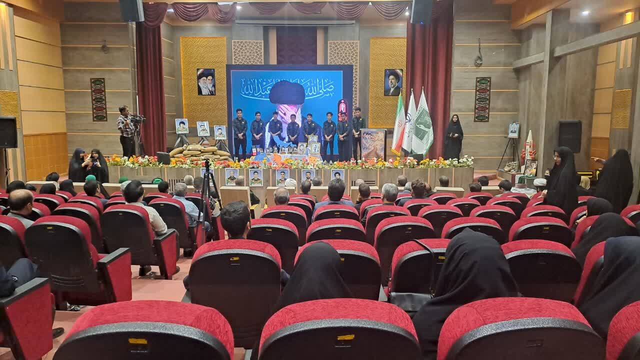سواد در دنیای امروز، قدرت تشخیص حق از باطل و مقابله با جنگ شناختی دشمن است