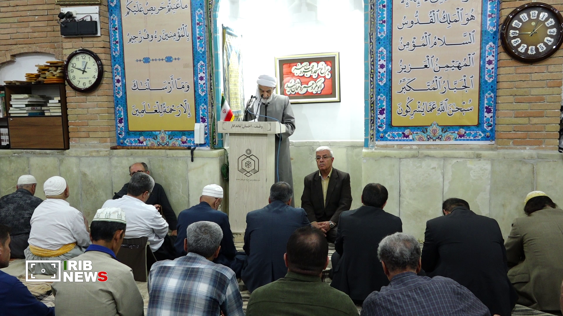 تأکید امام جمعه سنندج بر پیام عاشورا و ضرورت بهبود معیشت مردم