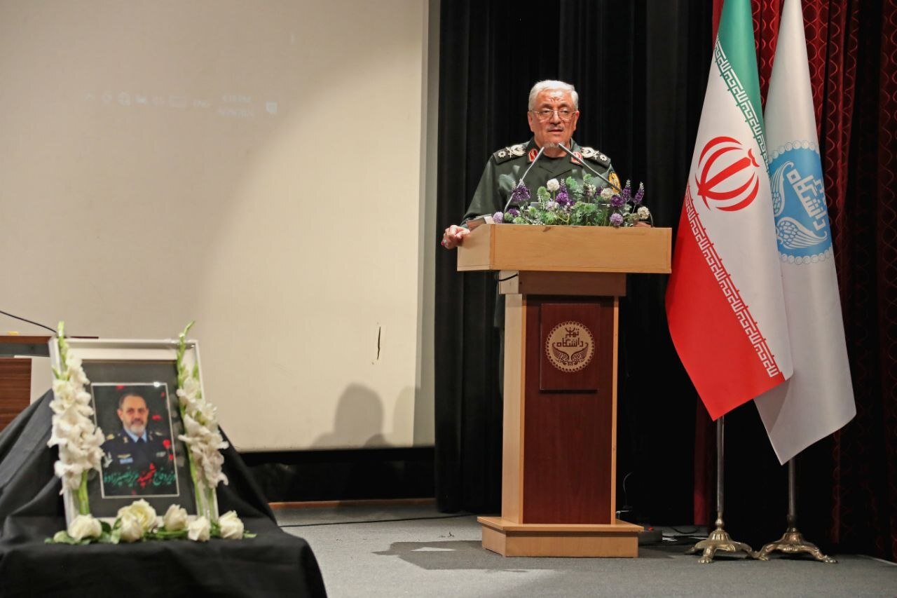 سخنگوی وزارت دفاع: اقتدار ایران برپایه توان داخلی شکل گرفته است