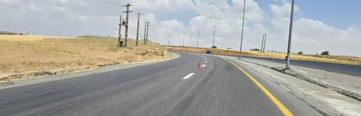اجرای ۱۷ کیلومتر خط کشی در محور بروجرد_اراک  بروجرد