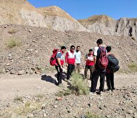 نجات دو طبیعت گرد گرفتار در ارتفاعات روستای غار شهرستان نیشابور