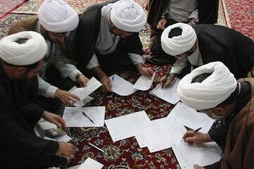آغاز سال تحصیلی جدید درس خارج حوزه علمیه همدان آغاز سال تحصیلی جدید درس خارج حوزه علمیه همدان