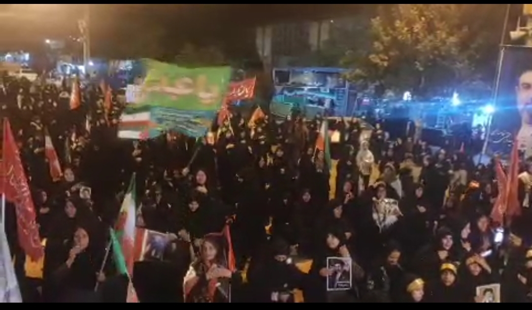 اجتماع شبانه خیابان جمهوری اسلامی یاسوج با رنگ و بوی اربعین