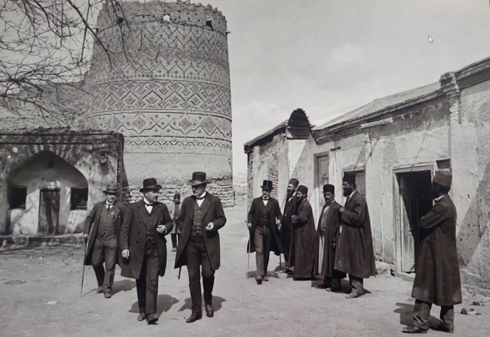 تولید و ساخت مستند عالمان عامل در صدا و سیمای فارس