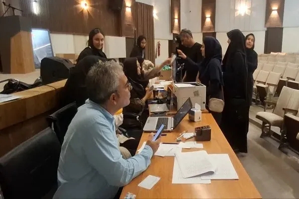 پذیرش ۳۸۵ بانوی قرآنی در جشنواره قرآن و عترت وزارت بهداشت