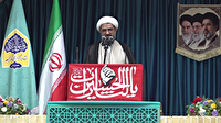 مسئولان باید در میدان خدمت کنار مردم باشند