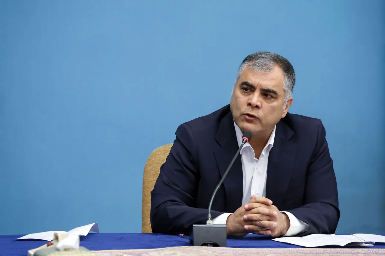 تحویل نفت ایران به مشتریان ادامه دارد