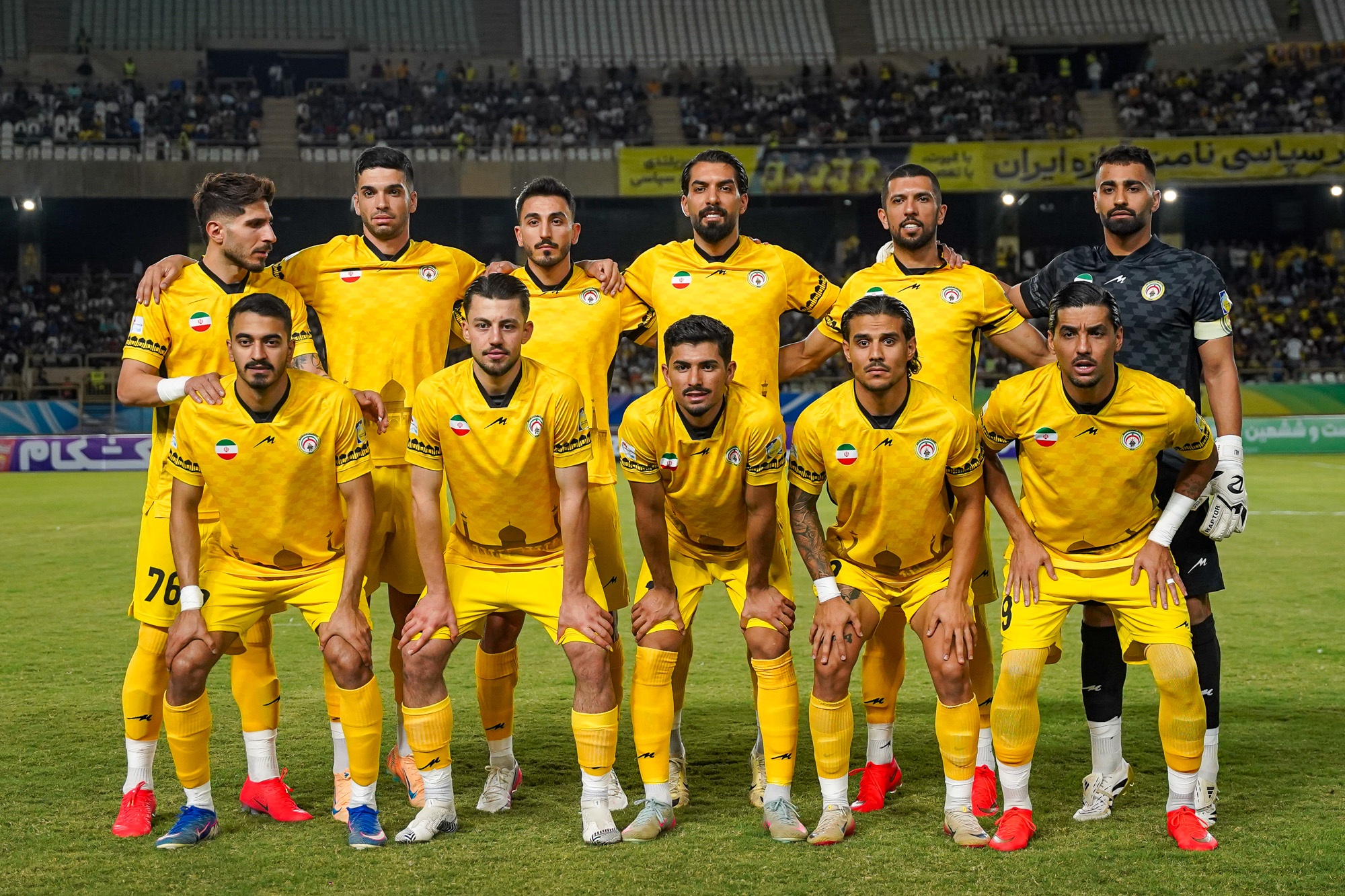 فجر سپاسی شیراز، امشب میزبان ذوب آهن اصفهان است